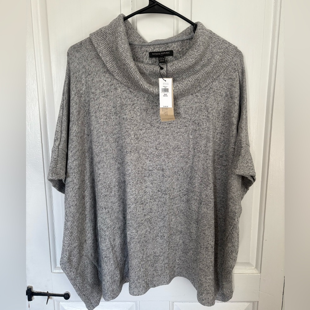 NWT Banana Republic Light Gray Turtleneck Sweater